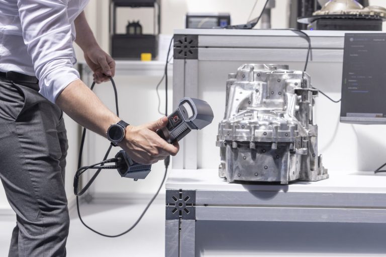 How to Scan 3D Objects for 3D Printing MakerGeeks